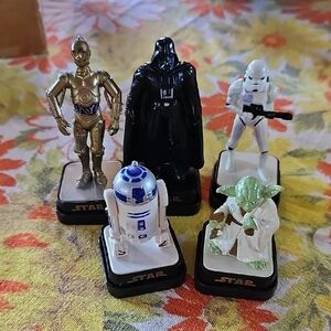 Star Wars Mini Figure Lot - C-3PO, Darth Vader, R2-D2, Yoda, Stormtrooper